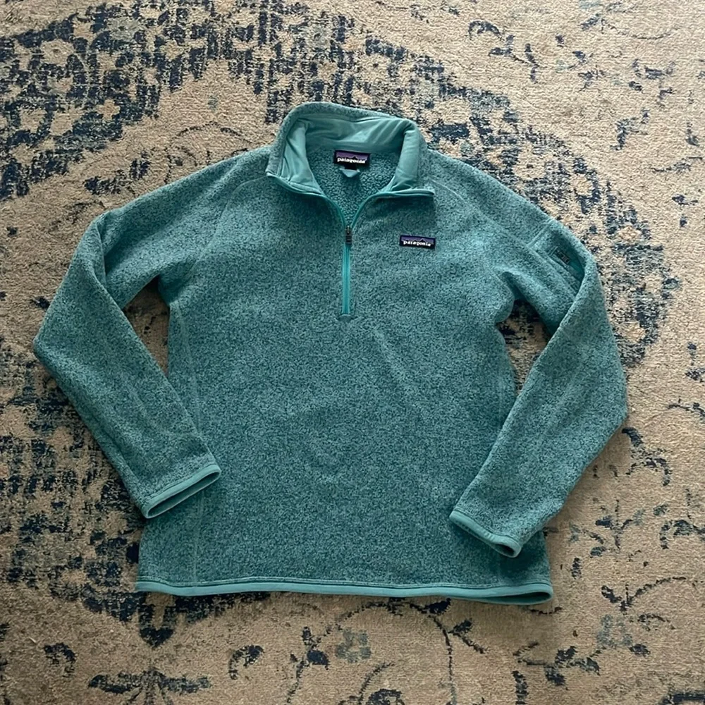 Patagonia Women’s Green Better Sweater size medium